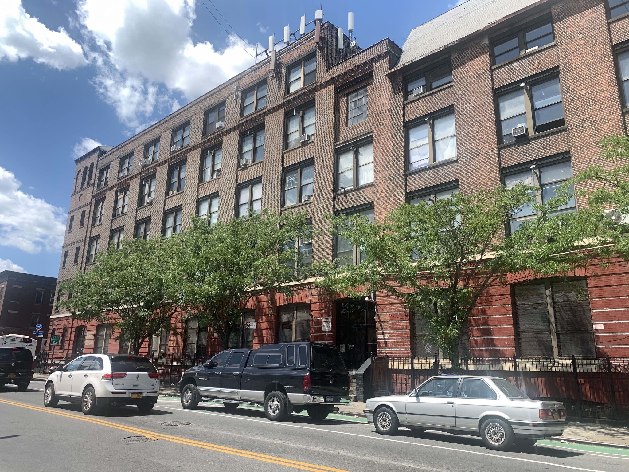 1027 Grand St, Brooklyn, NY for Rent