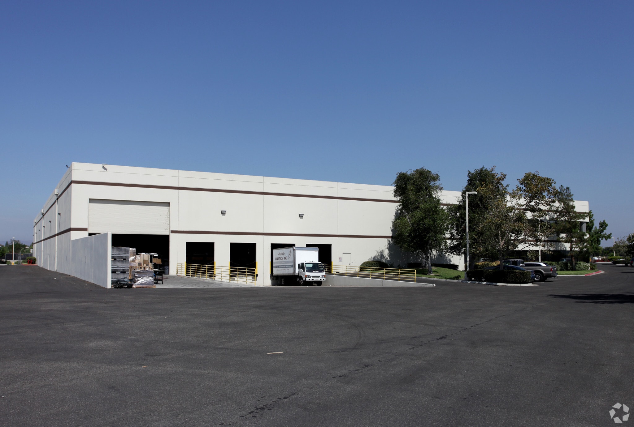 725 E Harrison St, Corona, CA for Rent