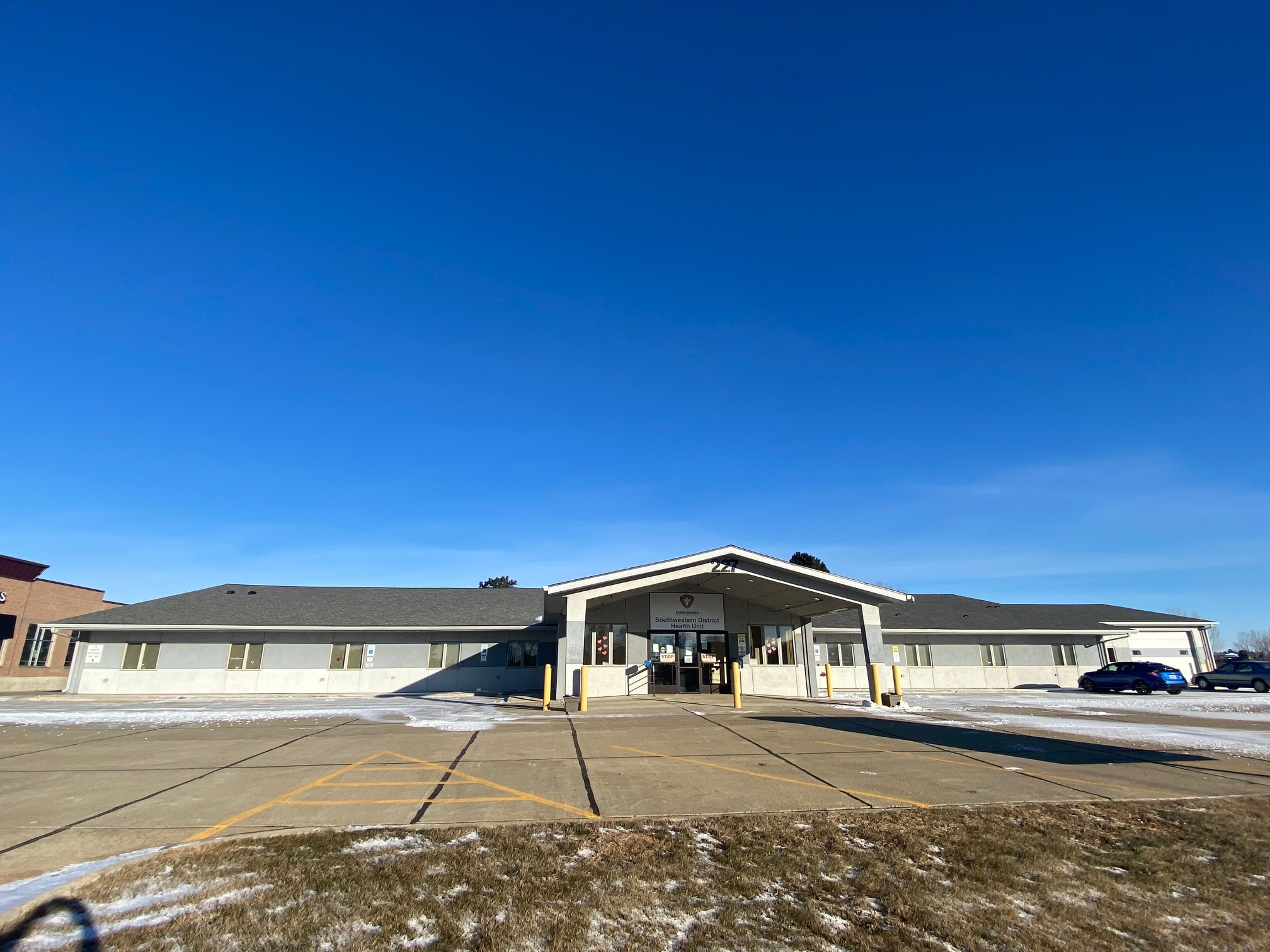 227 16th St W, Dickinson, ND for Sale