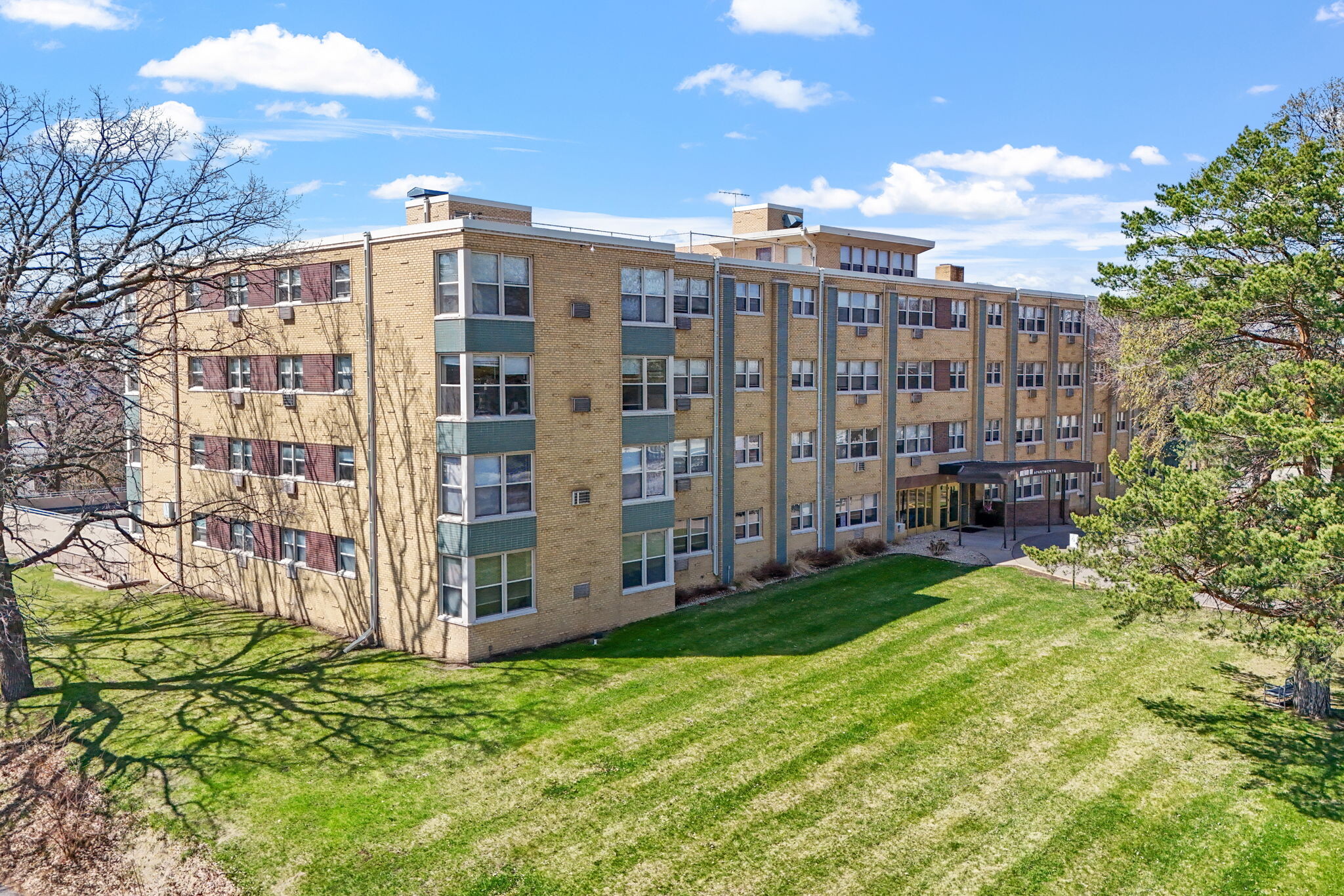 3000 S Highway 100, Saint Louis Park, MN for Sale