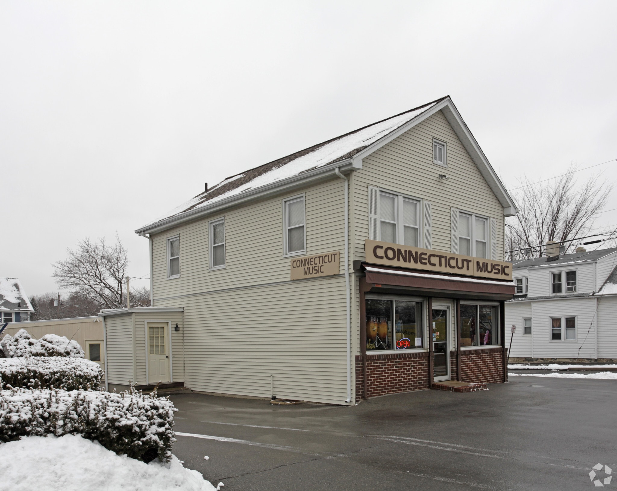 592 Newfield Ave, Stamford, CT for Rent