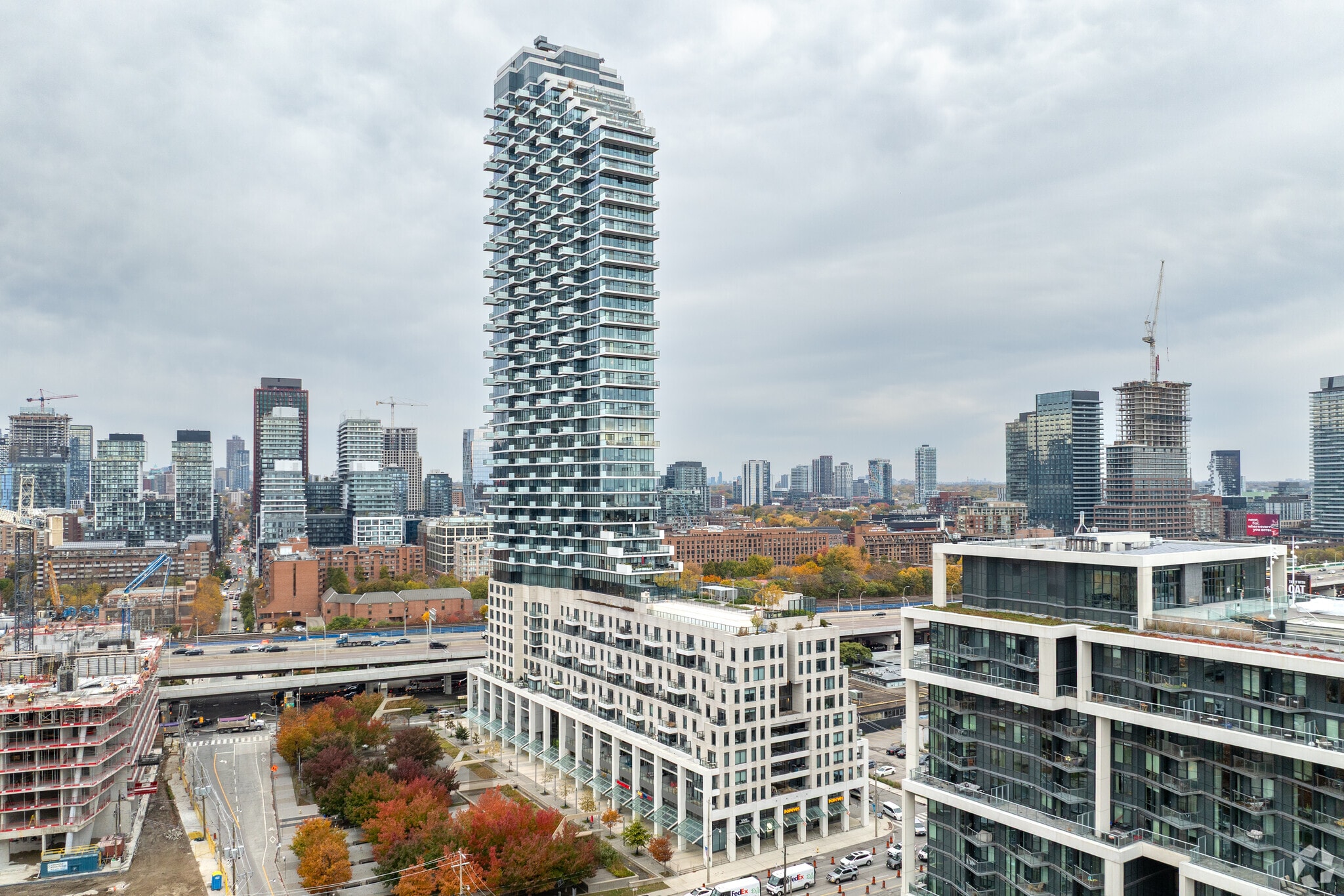 190 Queens Quay E, Toronto, ON for Rent