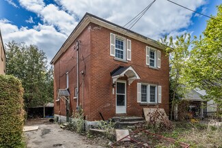 Ottawa, ON undefined - 102 Putman Av