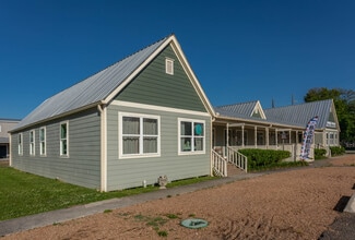 Spring, TX Retail - 419 Gentry St