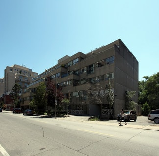 Toronto, ON Apartments - 111 Merton St