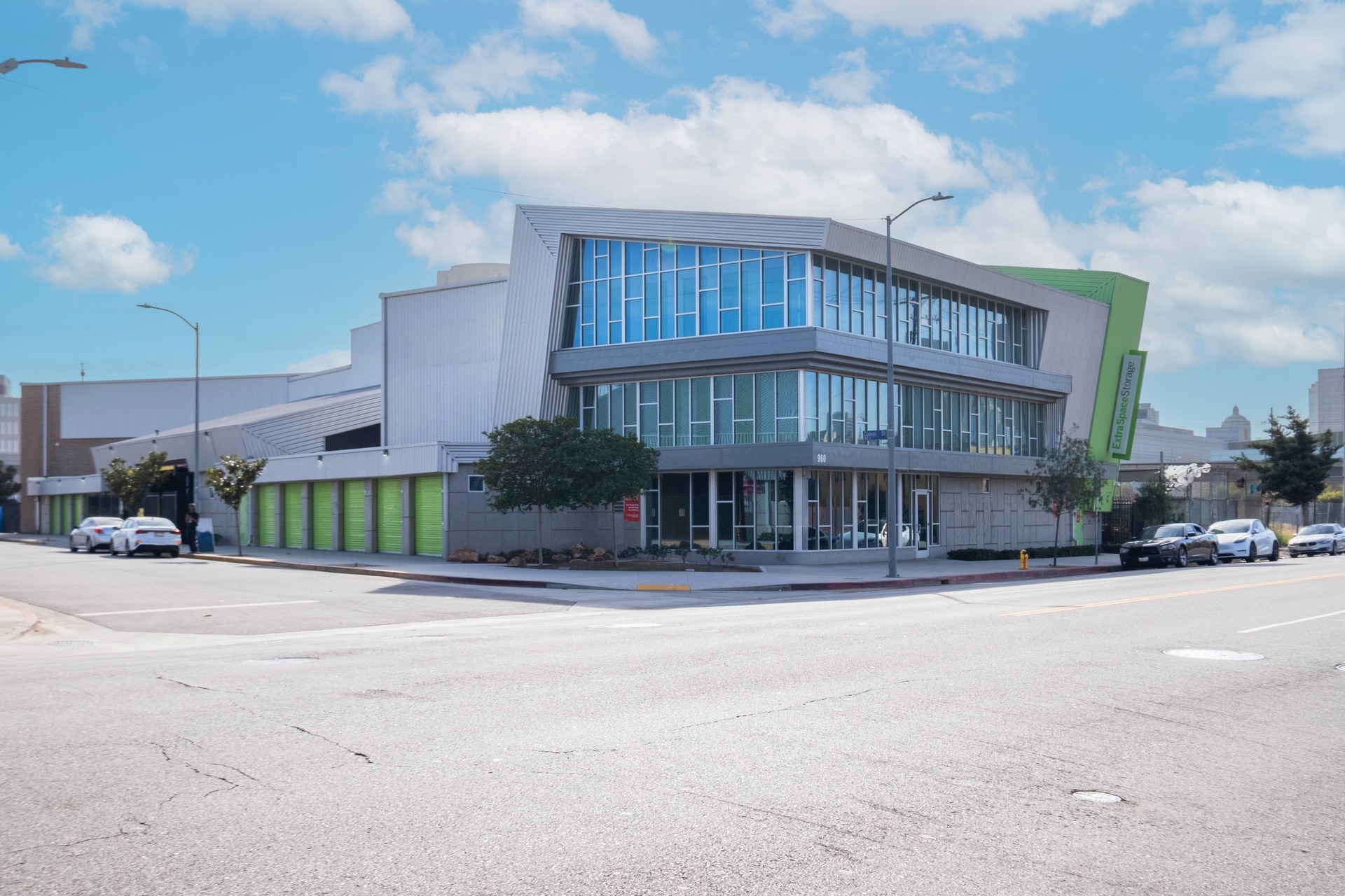 960-1000 N Main St, Los Angeles, CA for Sale