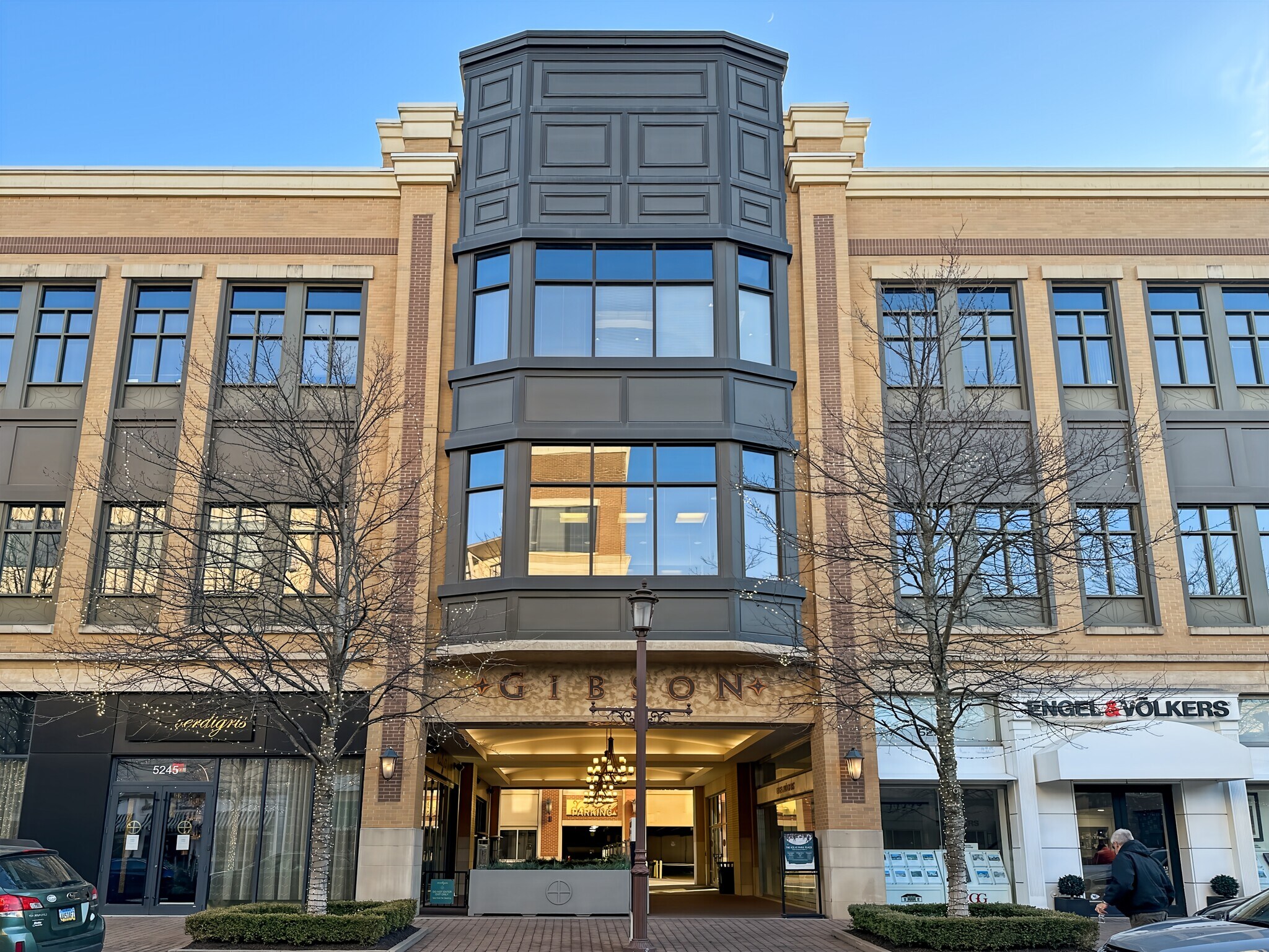 11635 Ash St, Leawood, KS for Rent