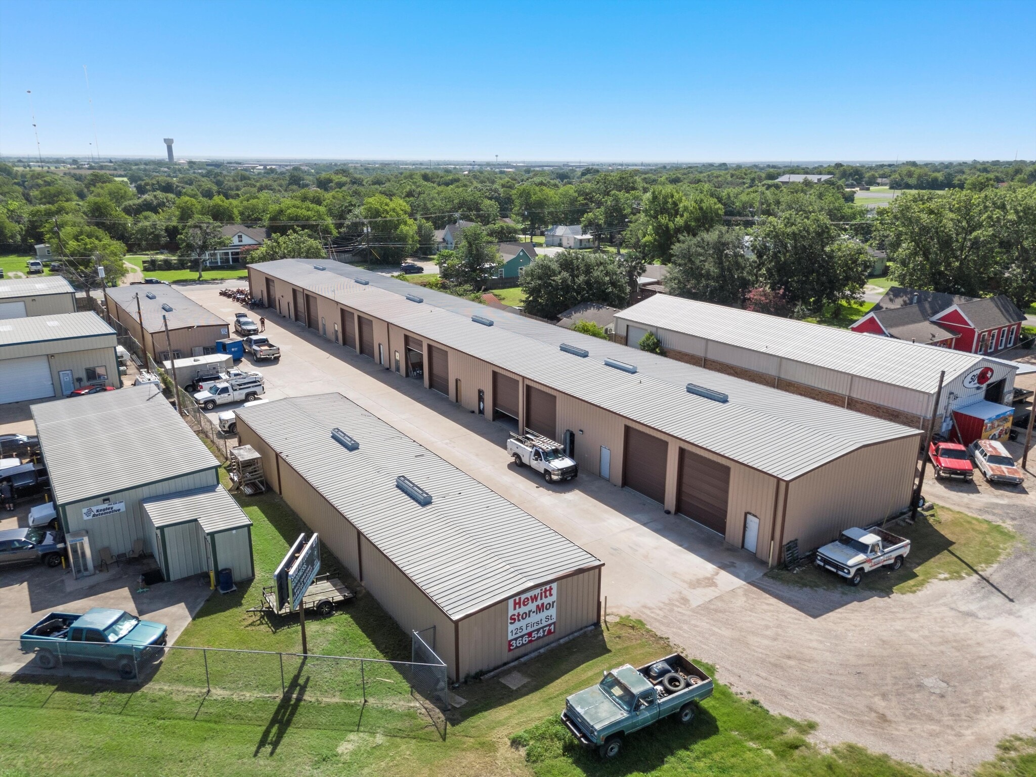 125 N 1st St, Hewitt, TX for Rent