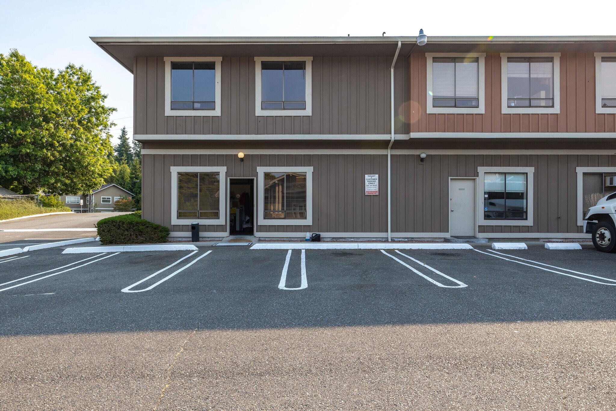19936 Ballinger Way NE, Shoreline, WA for Rent