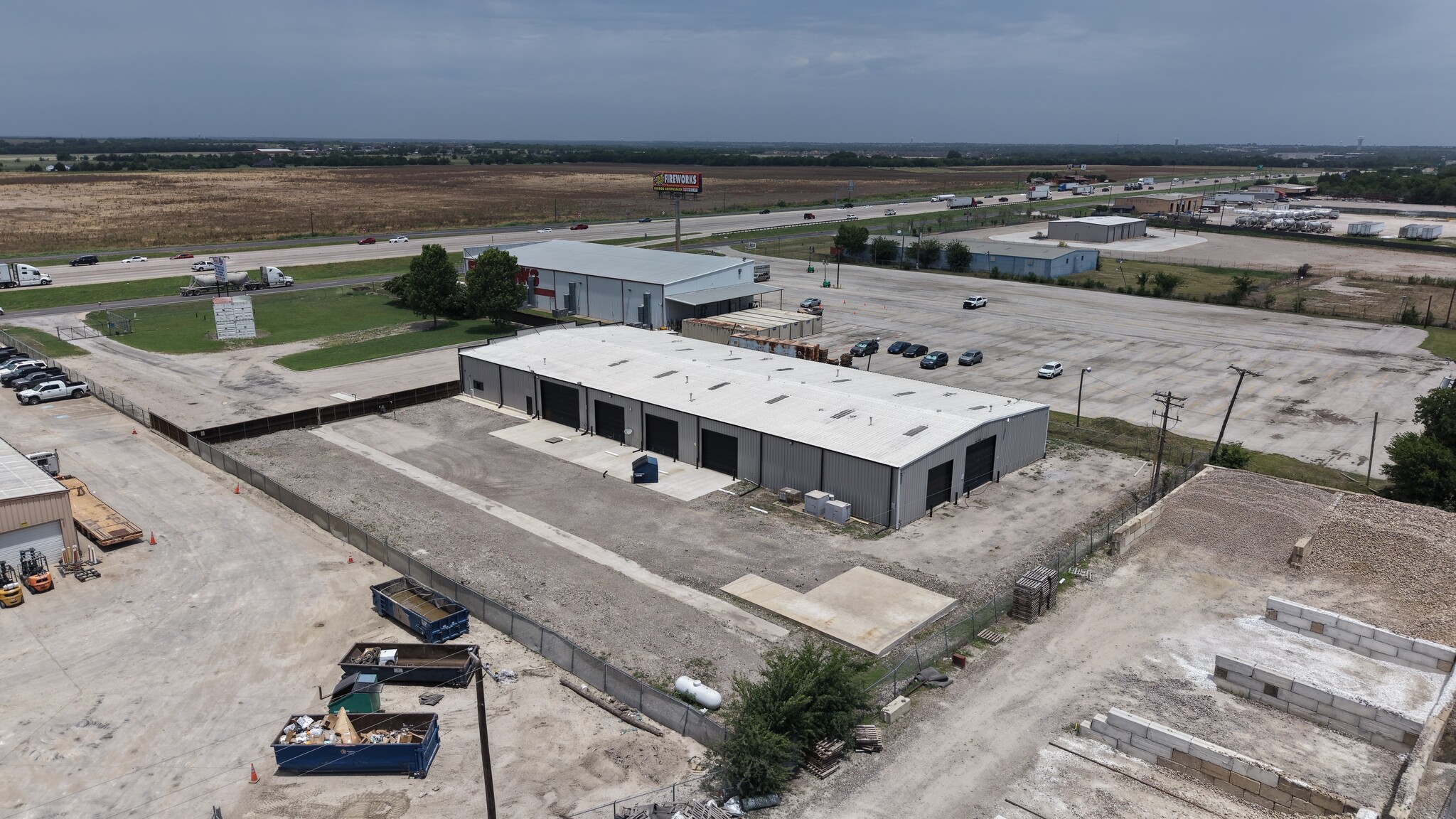 6850 N Interstate 35e E, Waxahachie, TX for Rent
