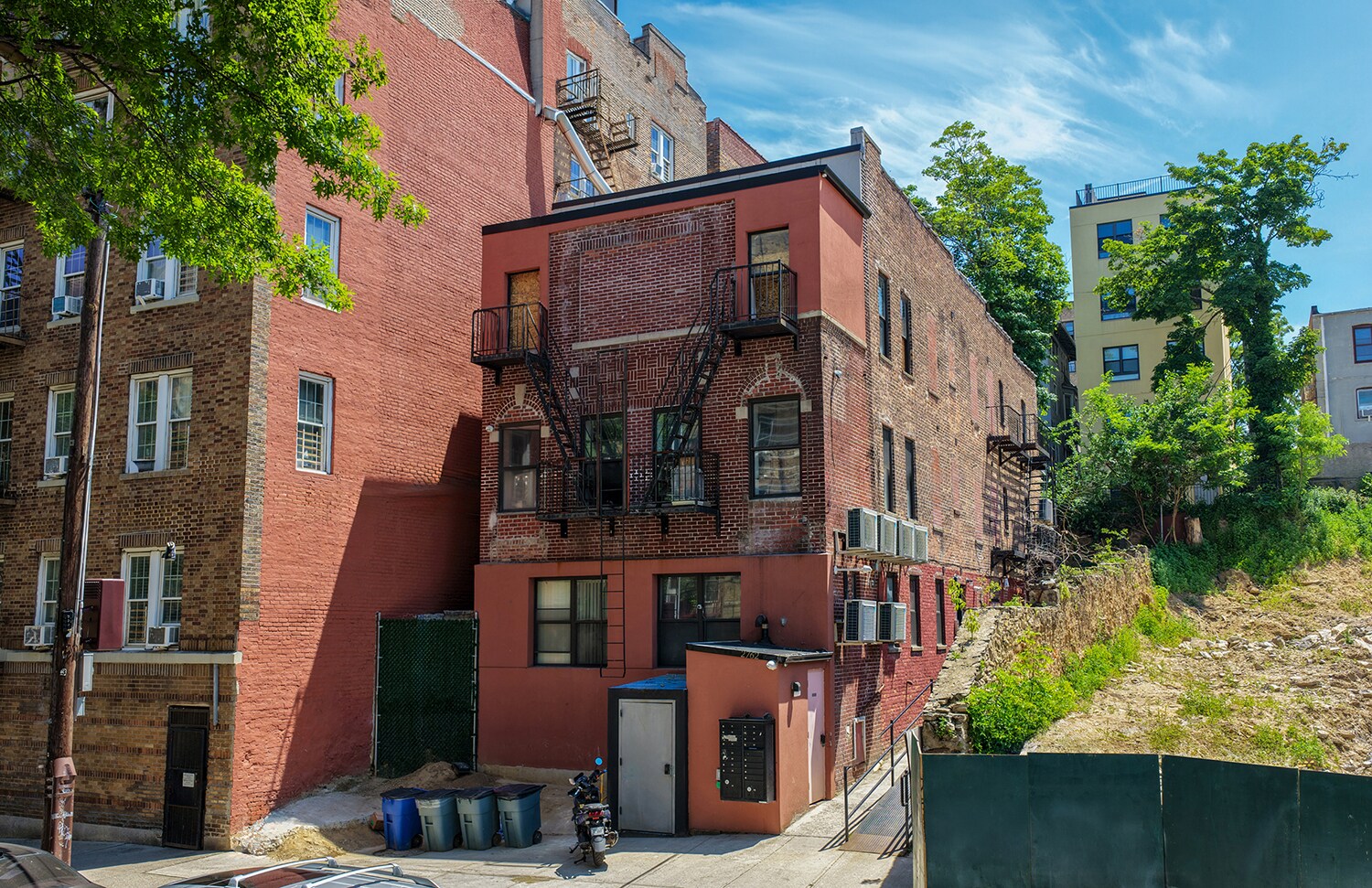 2762 Kingsbridge Ter, Bronx, NY for Sale