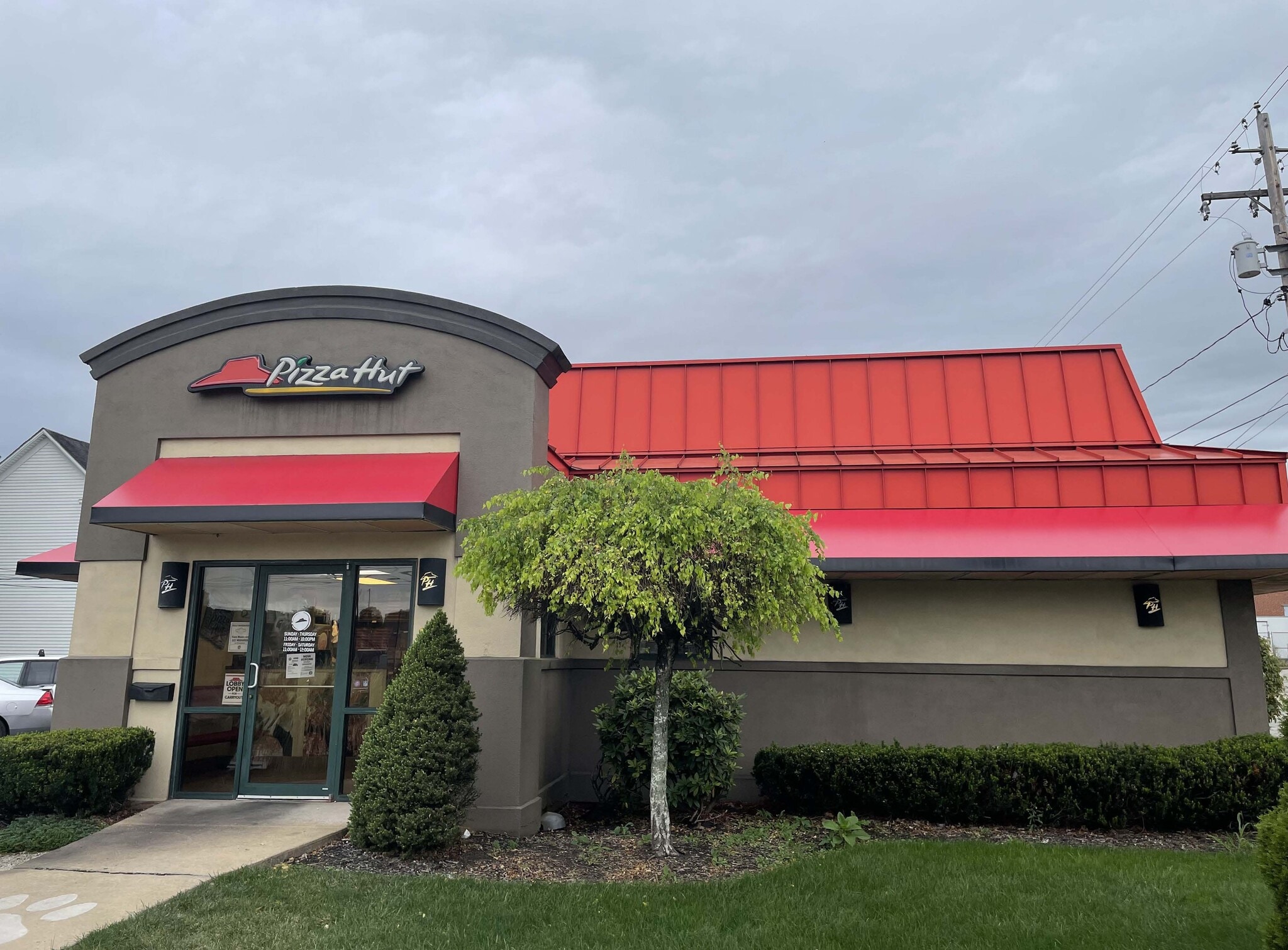 239 N Market St, East Palestine, OH for Sale