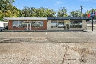 207 & 211 N Riverside Dr