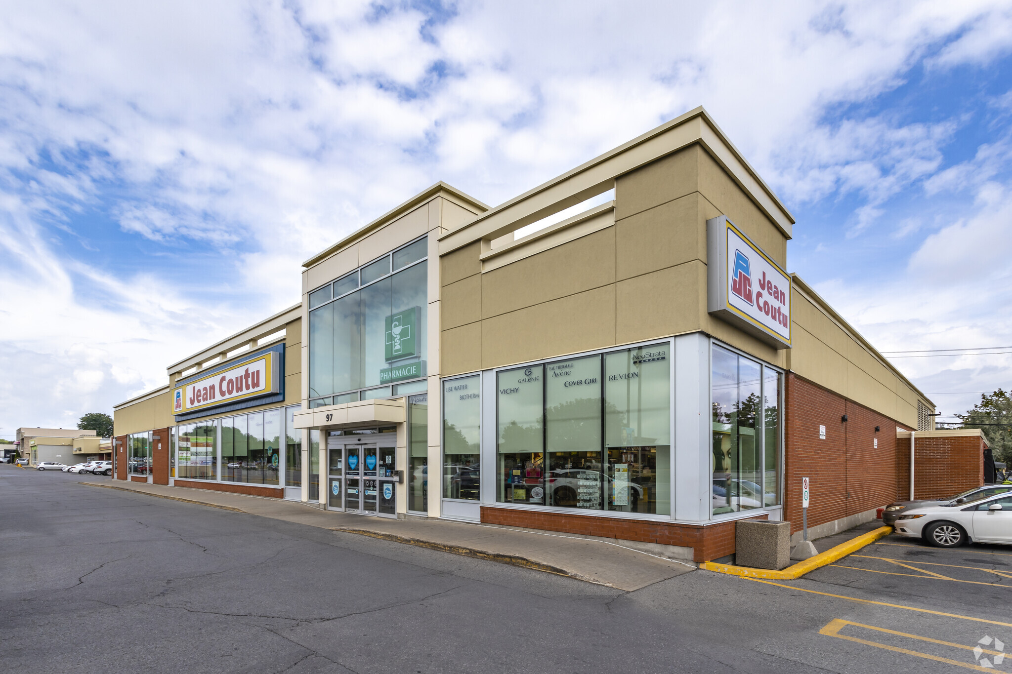 75A-97 Boul D'anjou, Châteauguay, QC for Rent