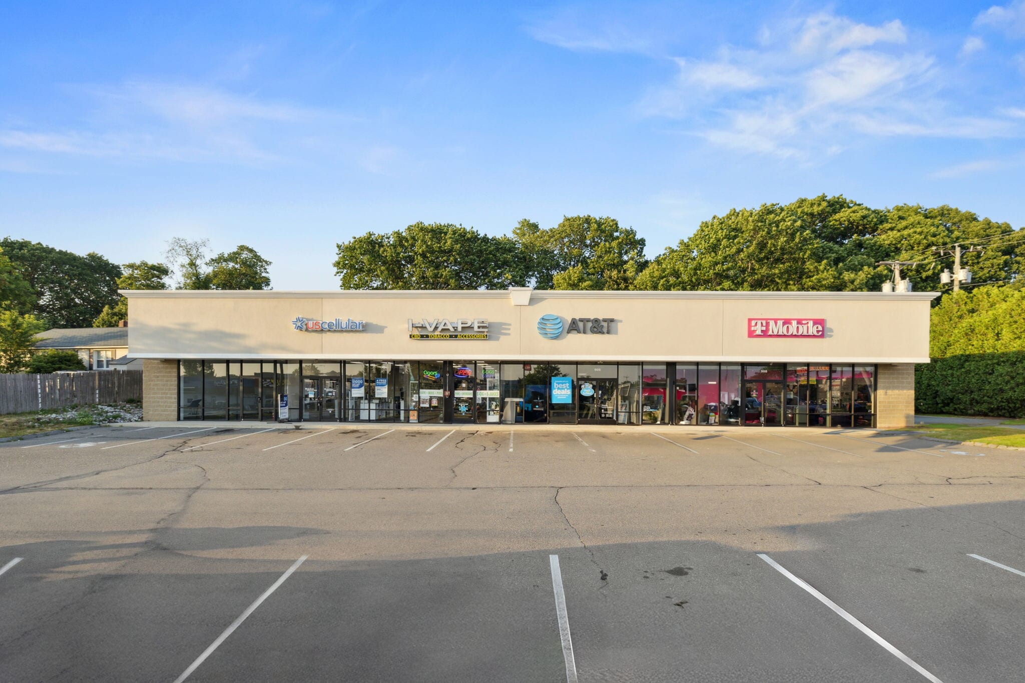 902-908 S Willow St, Manchester, NH for Rent