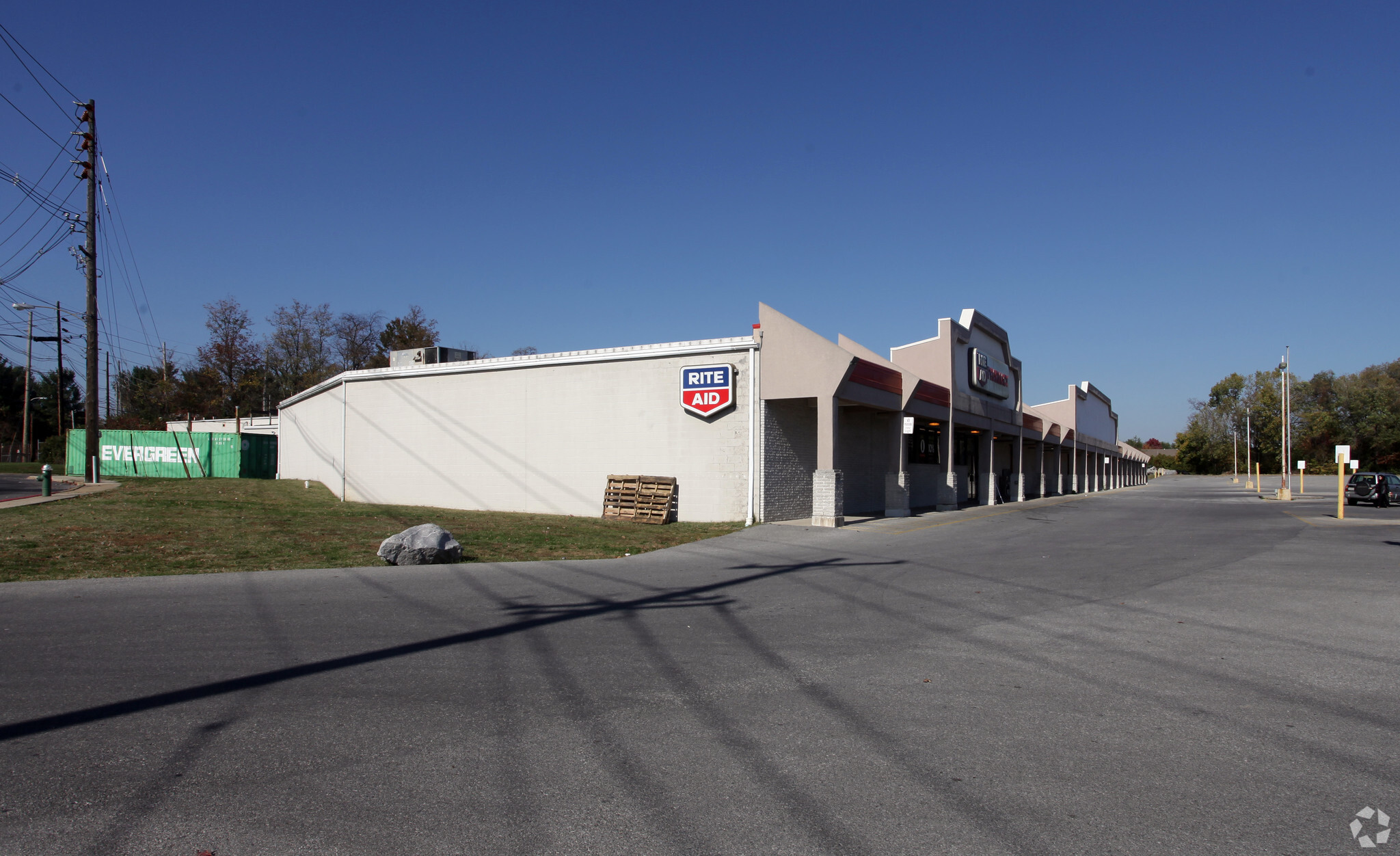 901-947 N Burhans Blvd, Hagerstown, MD for Rent