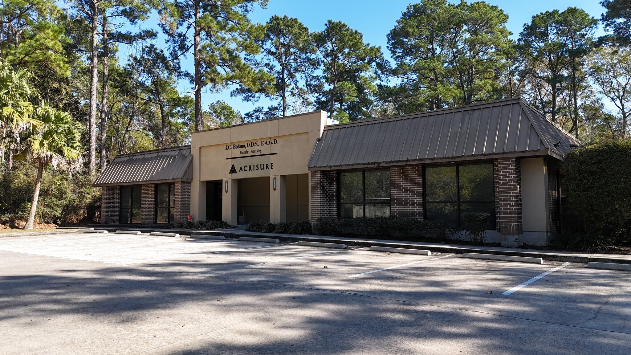 5202 Shadowbend Pl, The Woodlands, TX for Rent