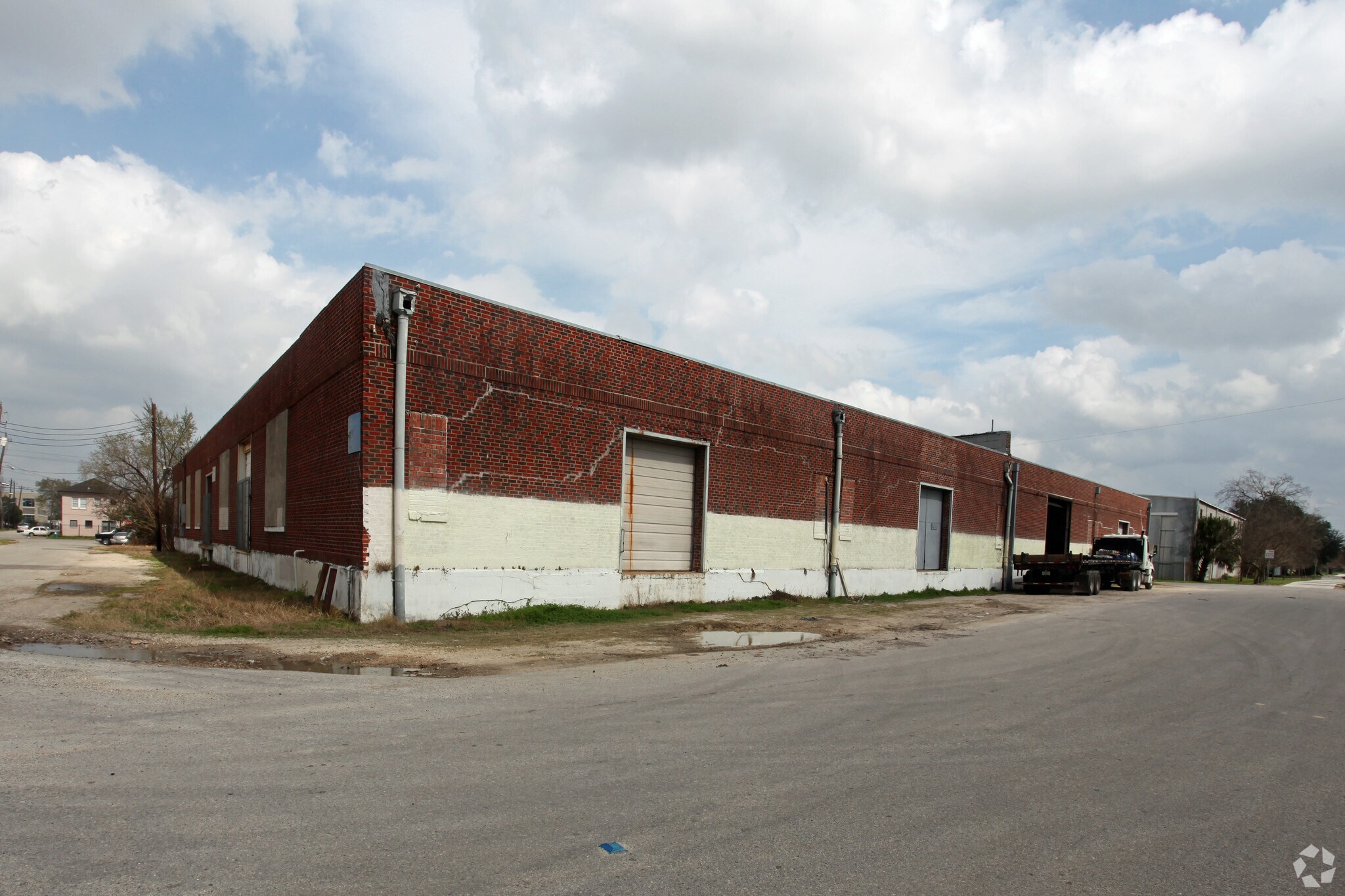 16 Drennan St Houston, TX 77003 Industrial Property for Sale on