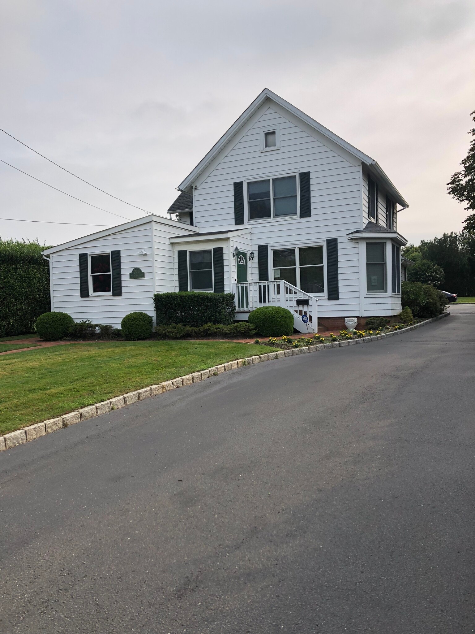 270 N Sea Rd, Southampton, NY for Rent