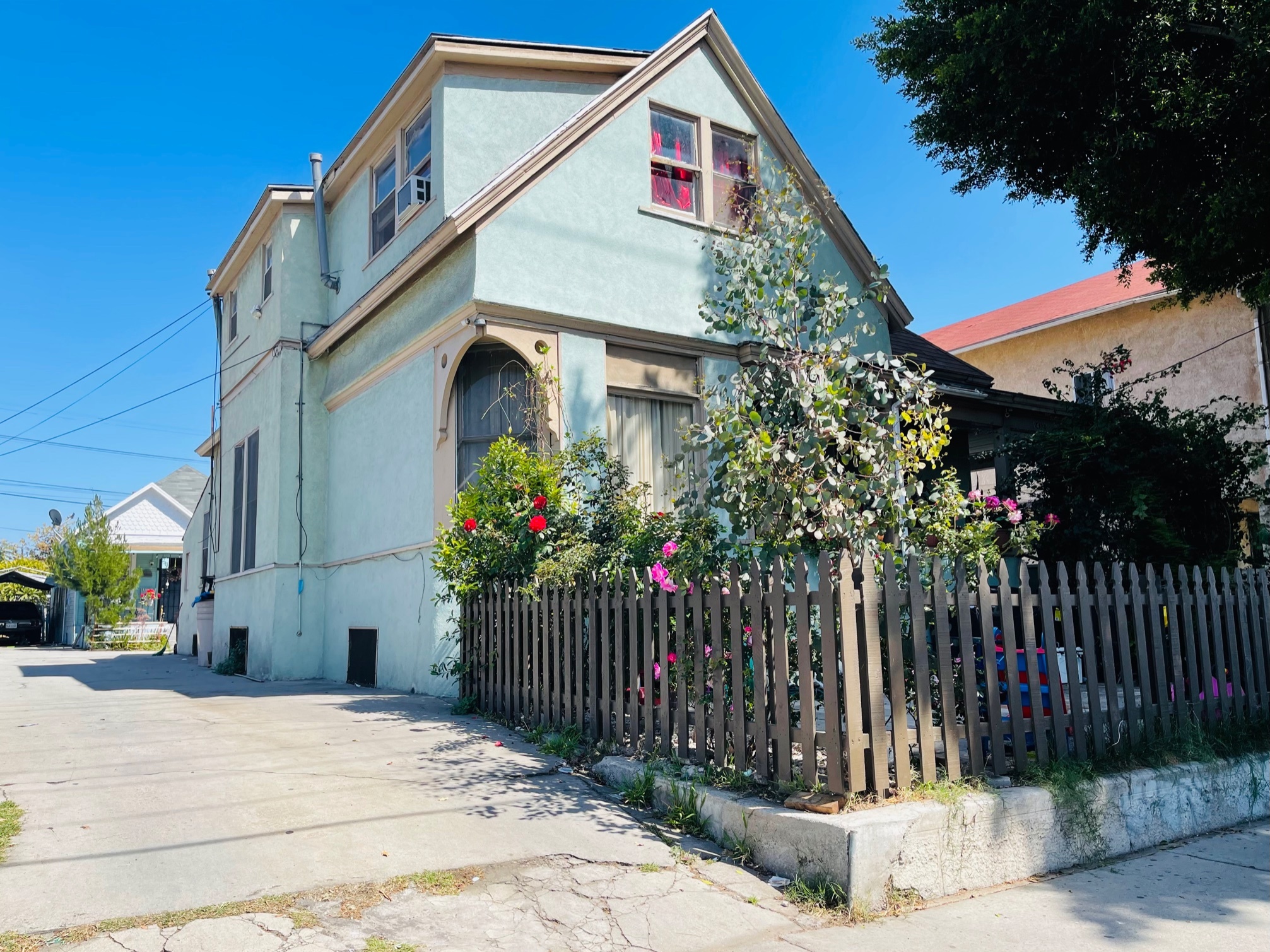 2432 Workman St, Los Angeles, CA for Sale