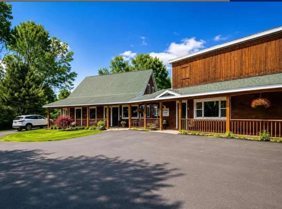 2113-2123 Grace Rd, Frankfort, MI for Sale