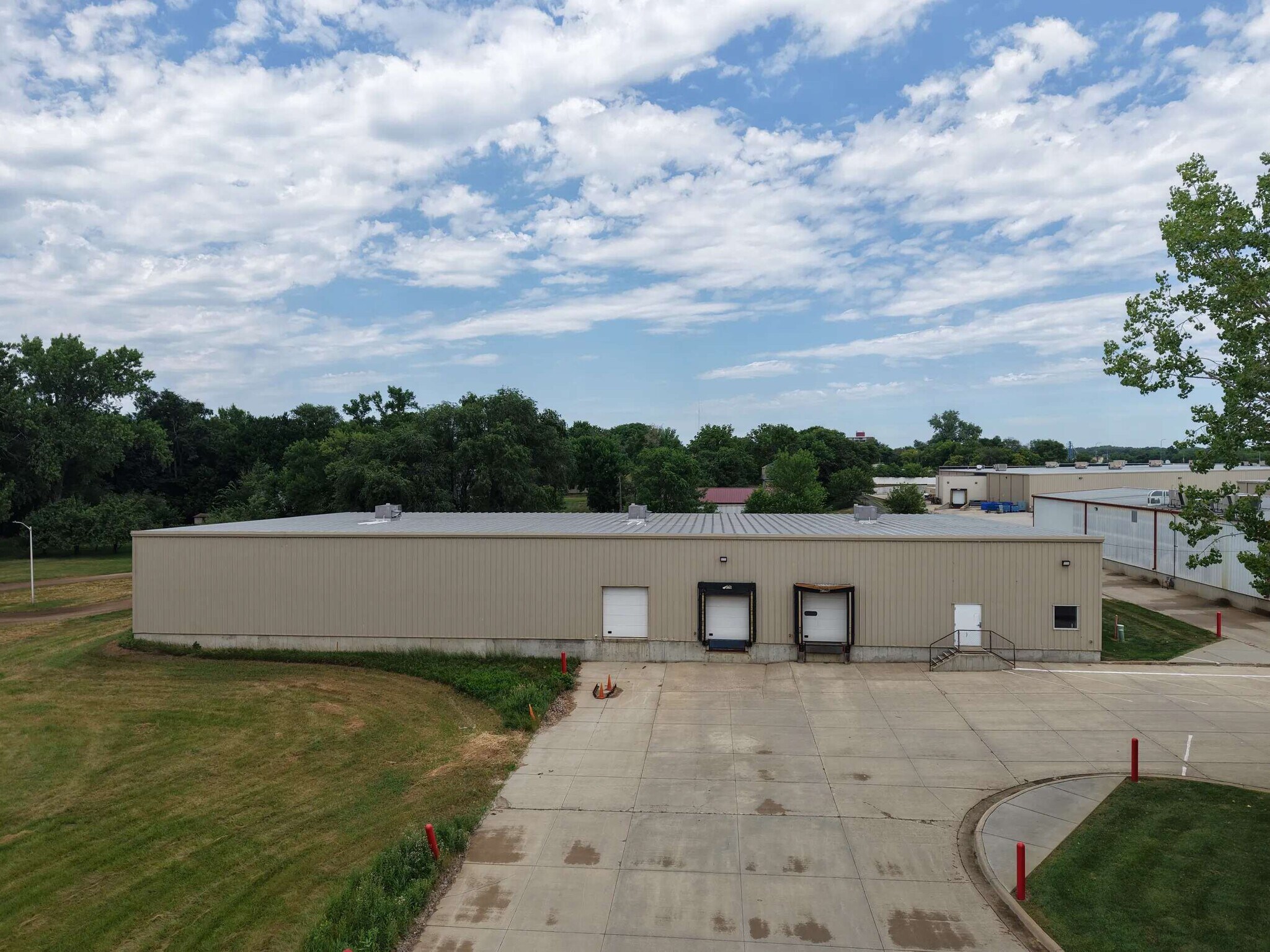 747 S Washington Ave, Madison, SD for Rent