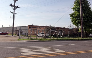 Aurora, IL Industrial - 970 S Lake St
