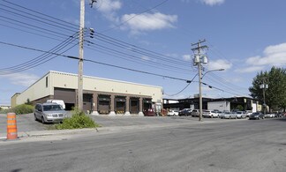 Montréal, QC Industrial - 990-992 Rue Upton