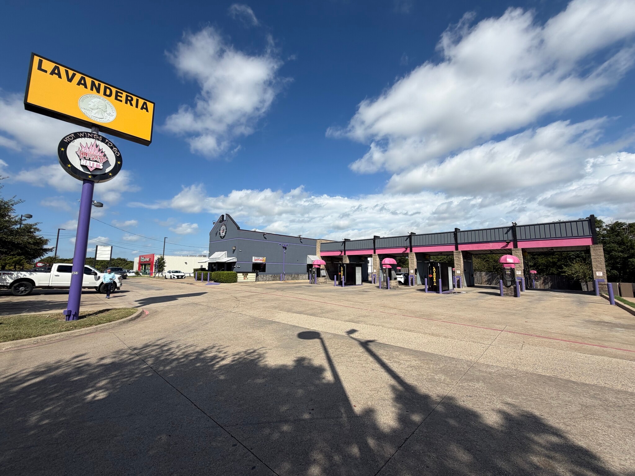 2451 W Ledbetter Dr, Dallas, TX for Sale