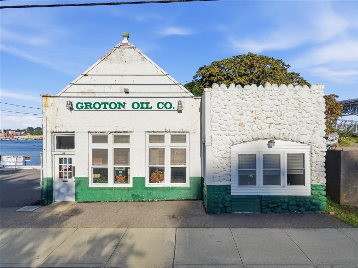 53 Thames St, Groton, CT for Sale