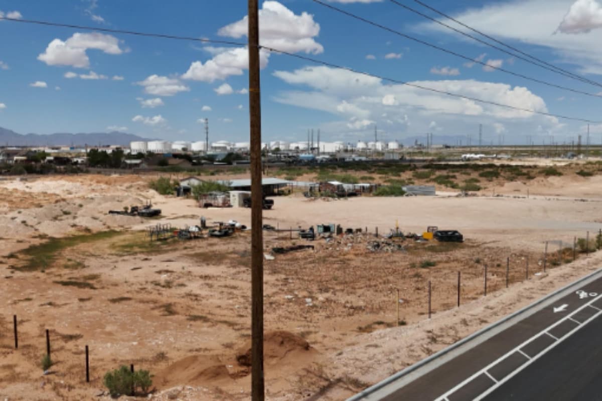 13870 Laura Ln, El Paso, TX for Sale