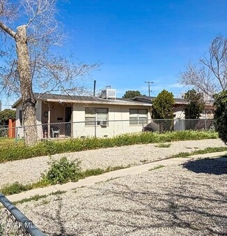 Lancaster, CA Apartments - 45348 10th St W