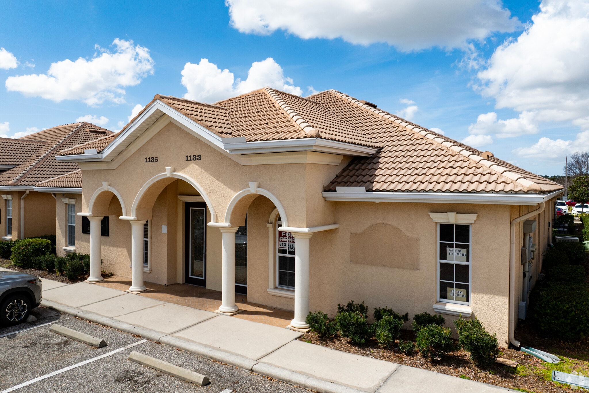 1133-1135 Professional Park Dr, Brandon, FL for Rent