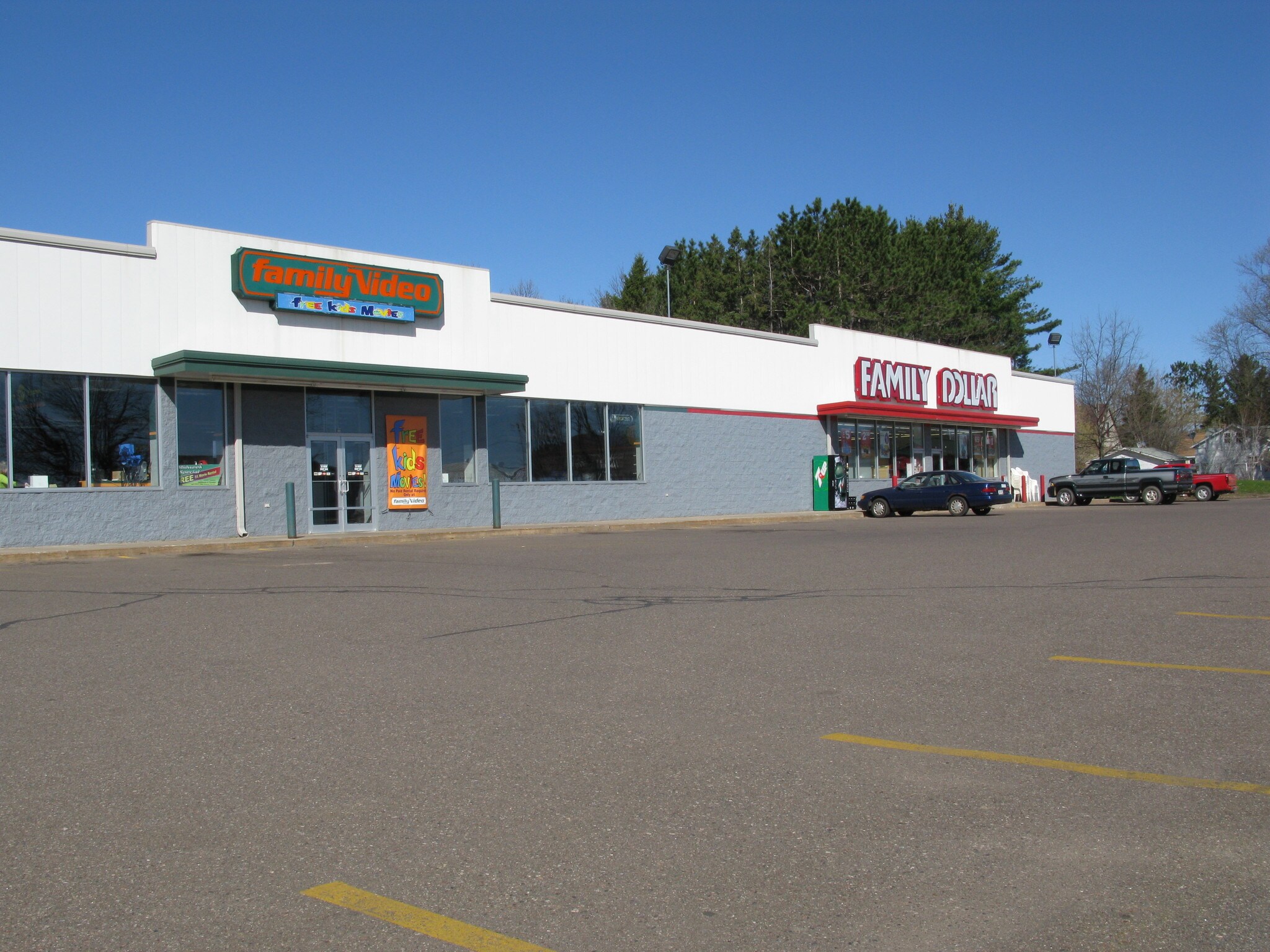 111117 N 8th St Medford, WI 54451 Retail Property for Lease on