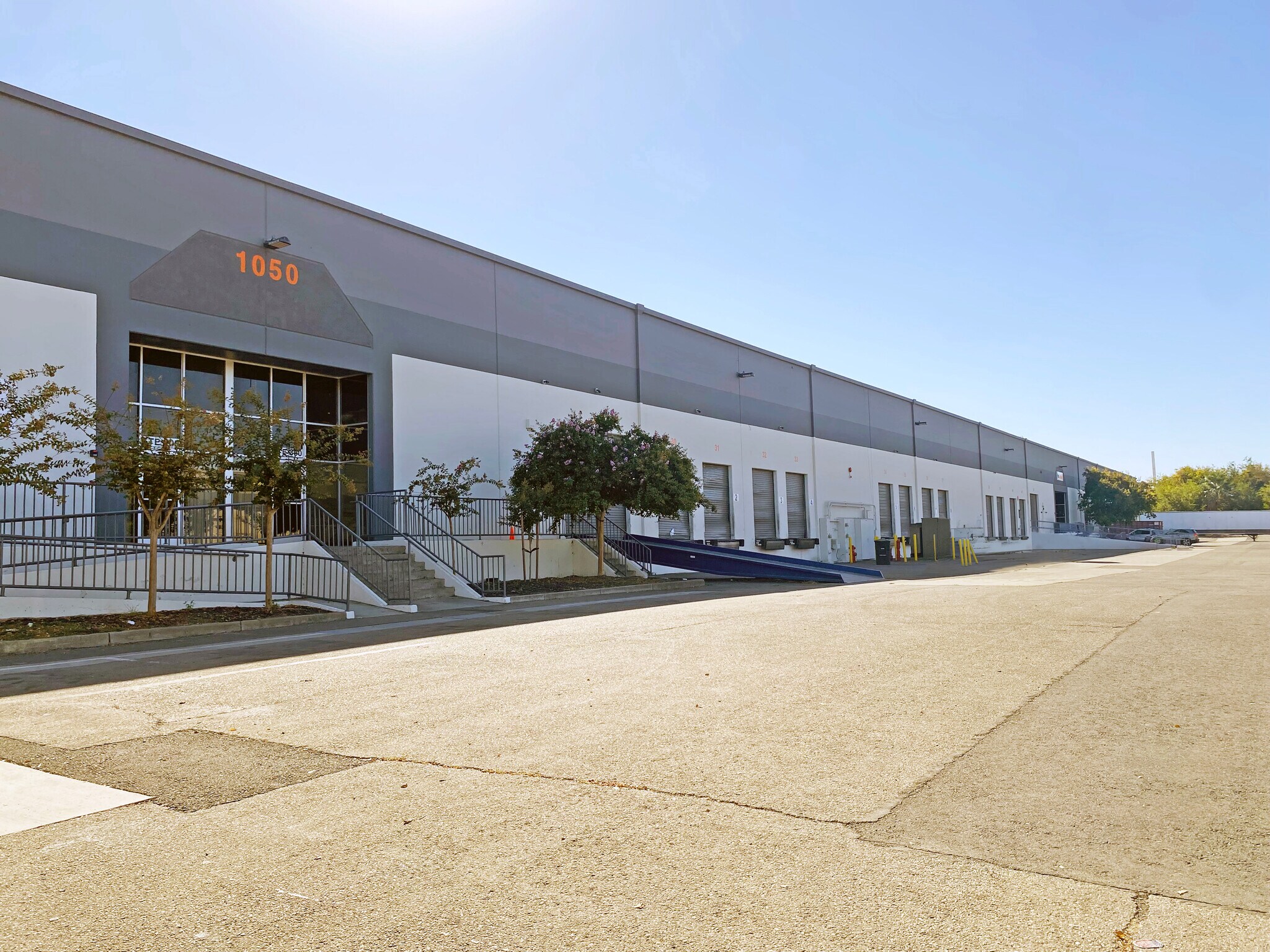 1050 E Grant Line Rd Tracy, CA 95304 Industrial Property for Lease on