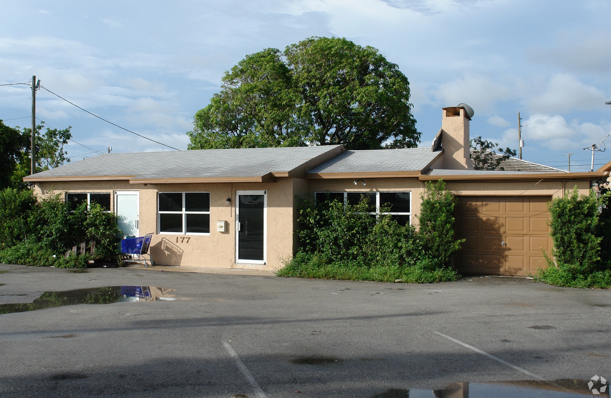 177 Manchester Ln, West Palm Beach, FL for Sale