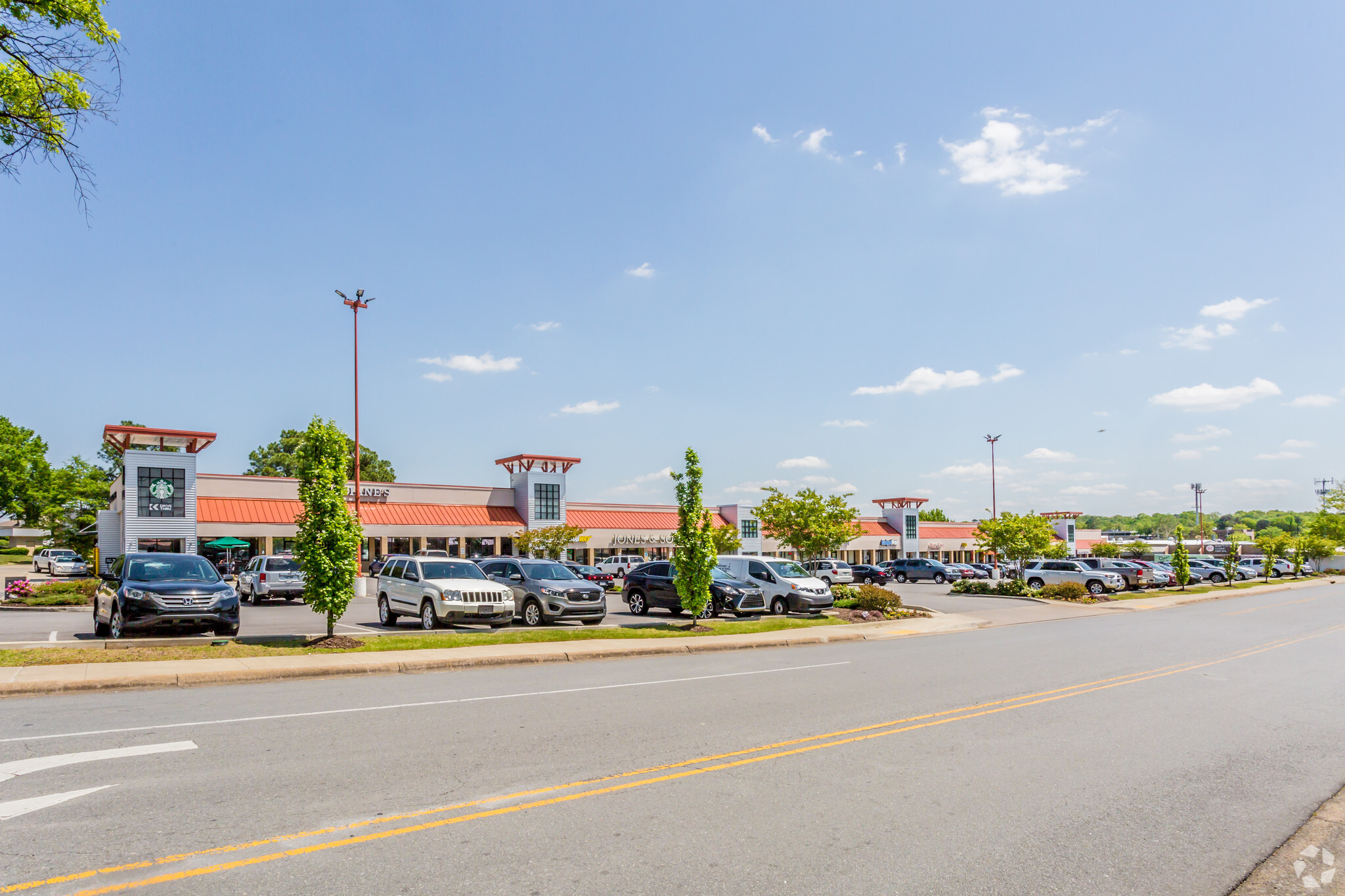 Rodney Parham Rd @ Rodney Parham Rd. & Market St., Little Rock, AR for Rent