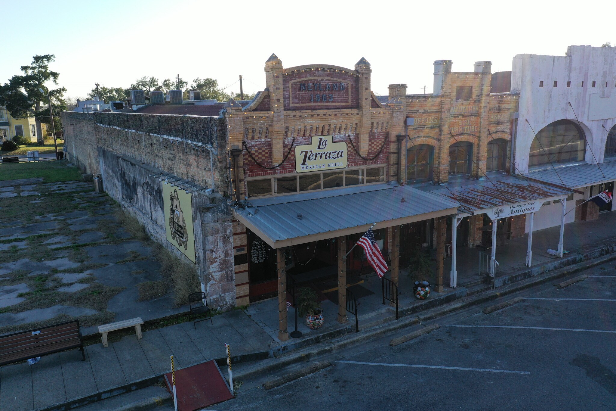 141 S Courthouse Sq, Goliad, TX for Sale