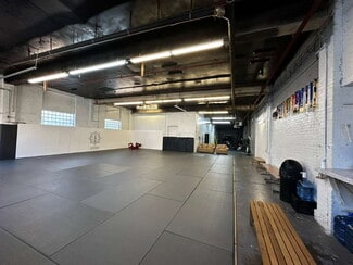 Jersey City, NJ Retail - 50-52 Graham St