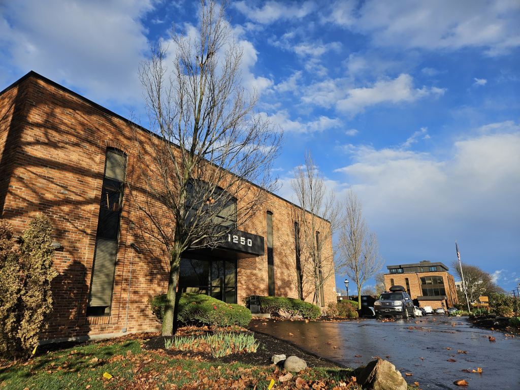 1250 Chambers Rd, Columbus, OH for Rent