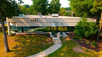 Ashwaubenon, WI Office - 1525-1551 Park Pl