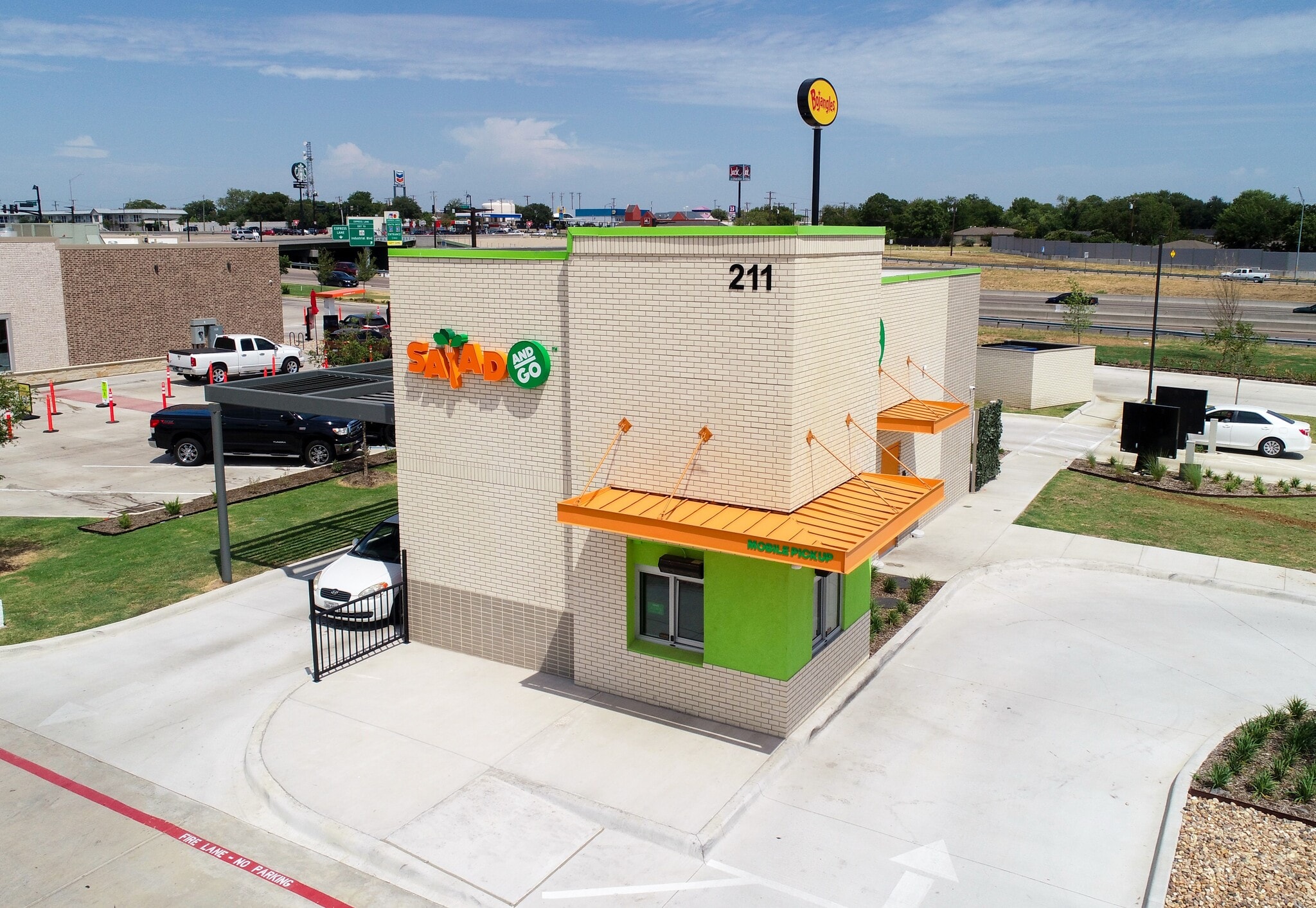 211 E Euless Blvd, Euless, TX for Rent