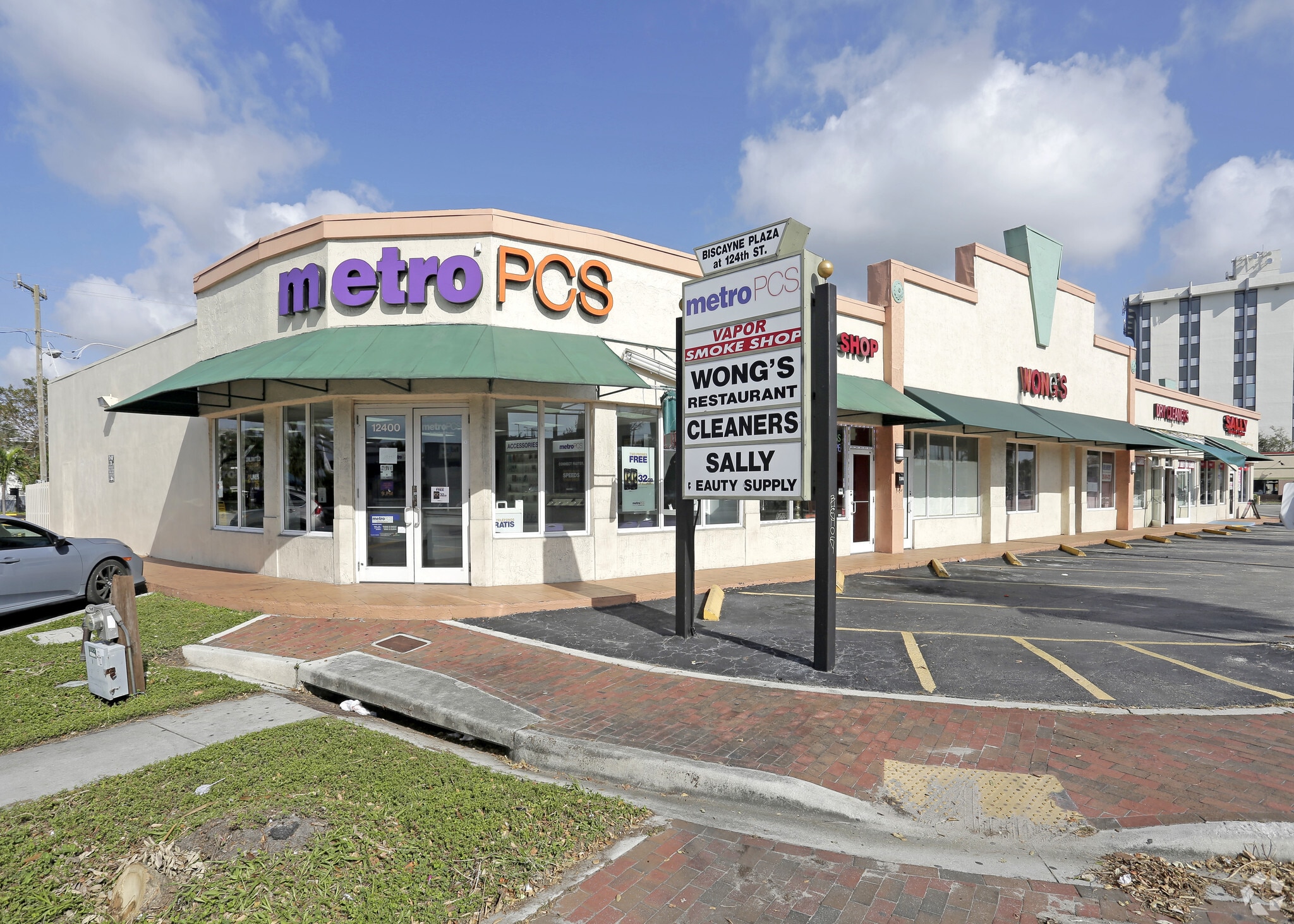 12400-12460 Biscayne Blvd, North Miami, FL for Rent