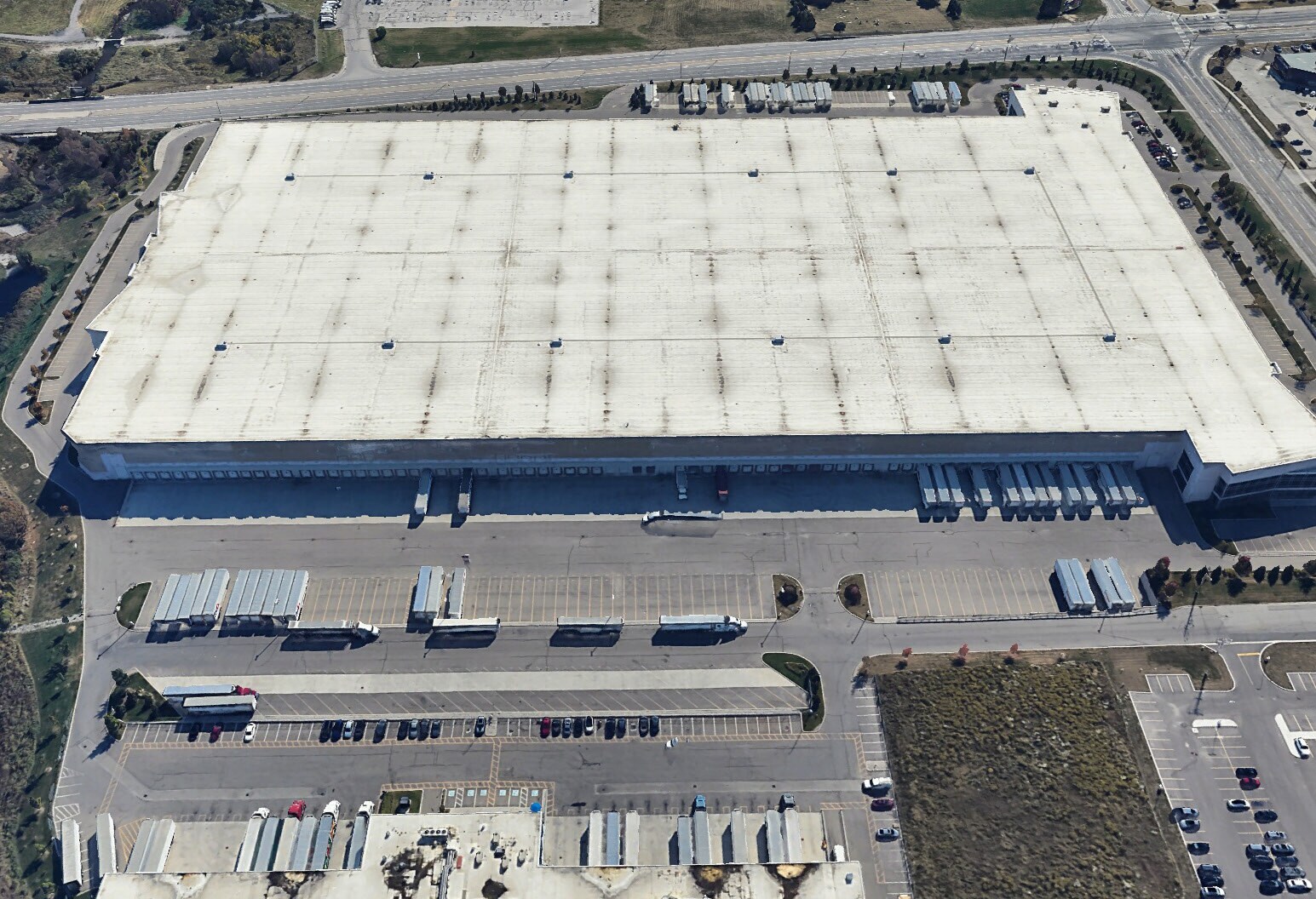 2020 Logistics Dr, Mississauga, ON for Rent