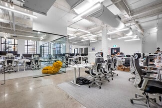 Montréal, QC Office/Retail - 372-396 Rue Notre-Dame O