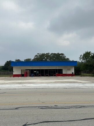 Goliad, TX Storefront - 246 Pearl st