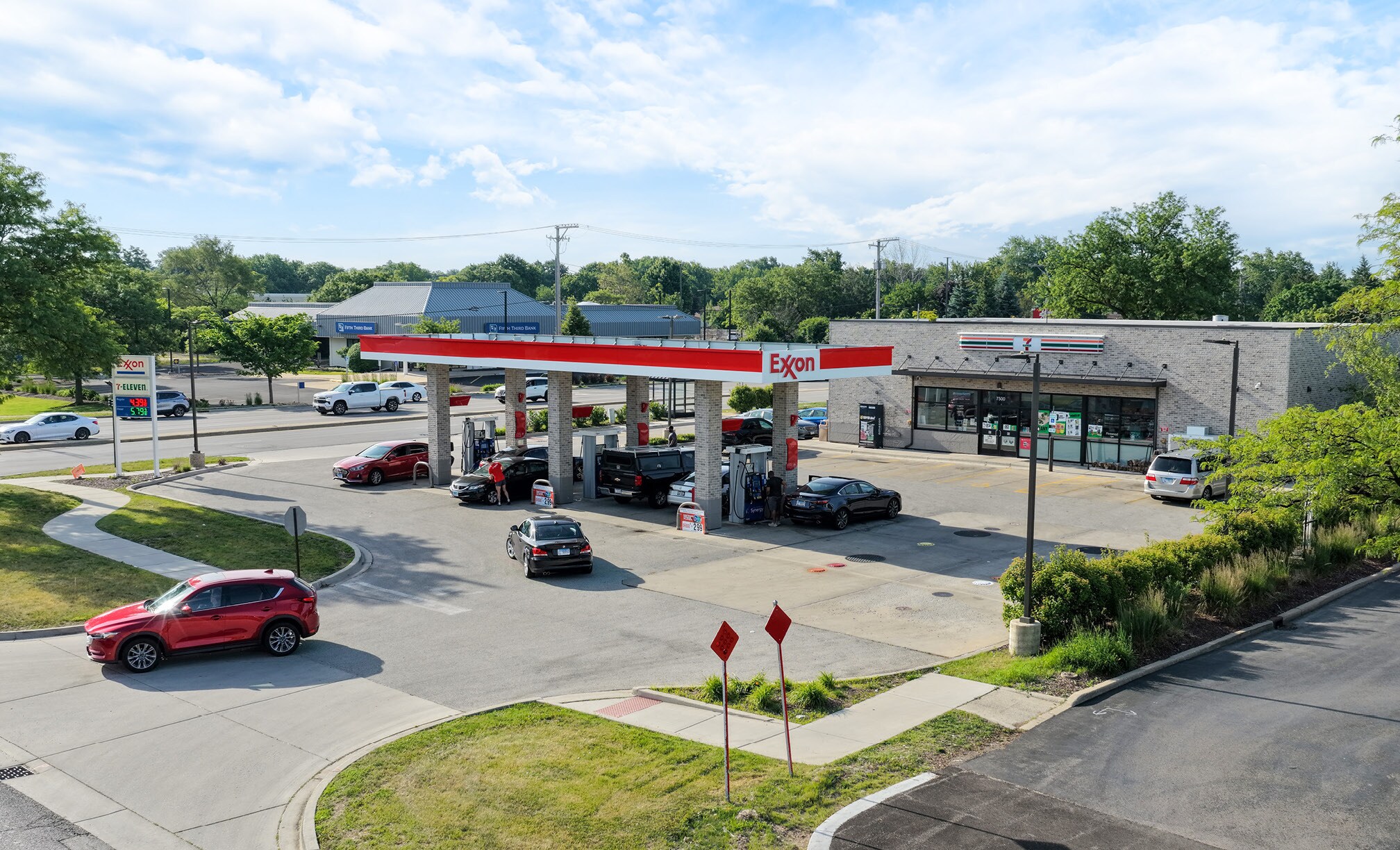 7500 Janes Ave, Woodridge, IL for Sale