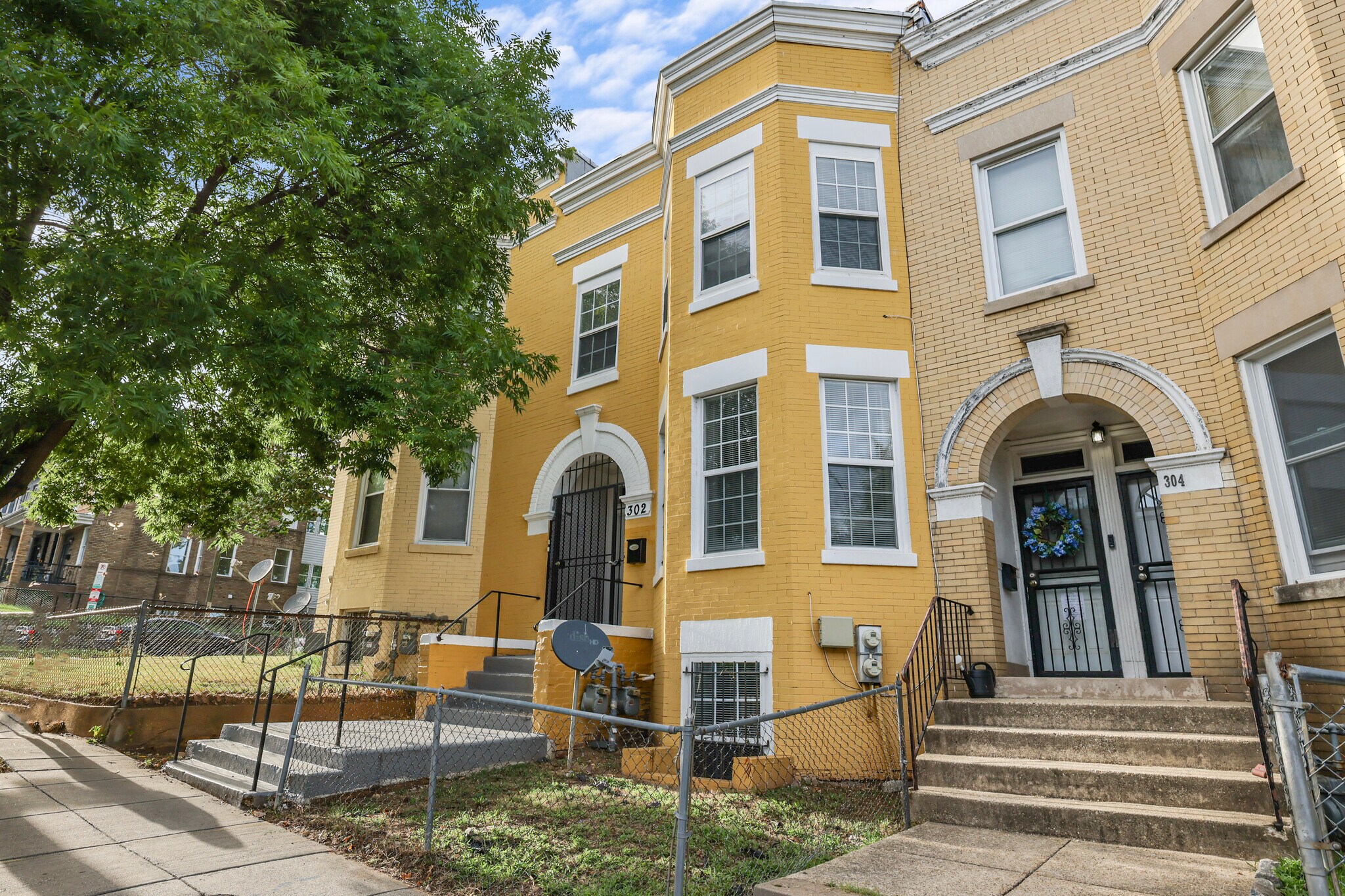 302 V St NE, Washington, DC for Sale