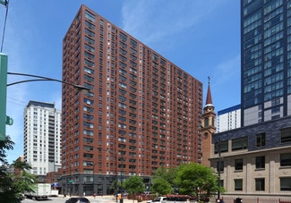 Chicago, IL Apartments - 320 W Illinois St