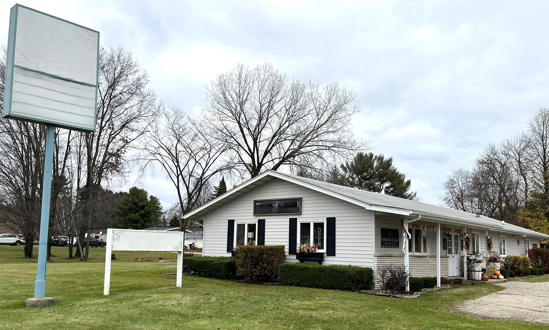 512 N Main St, Shawano, WI for Rent